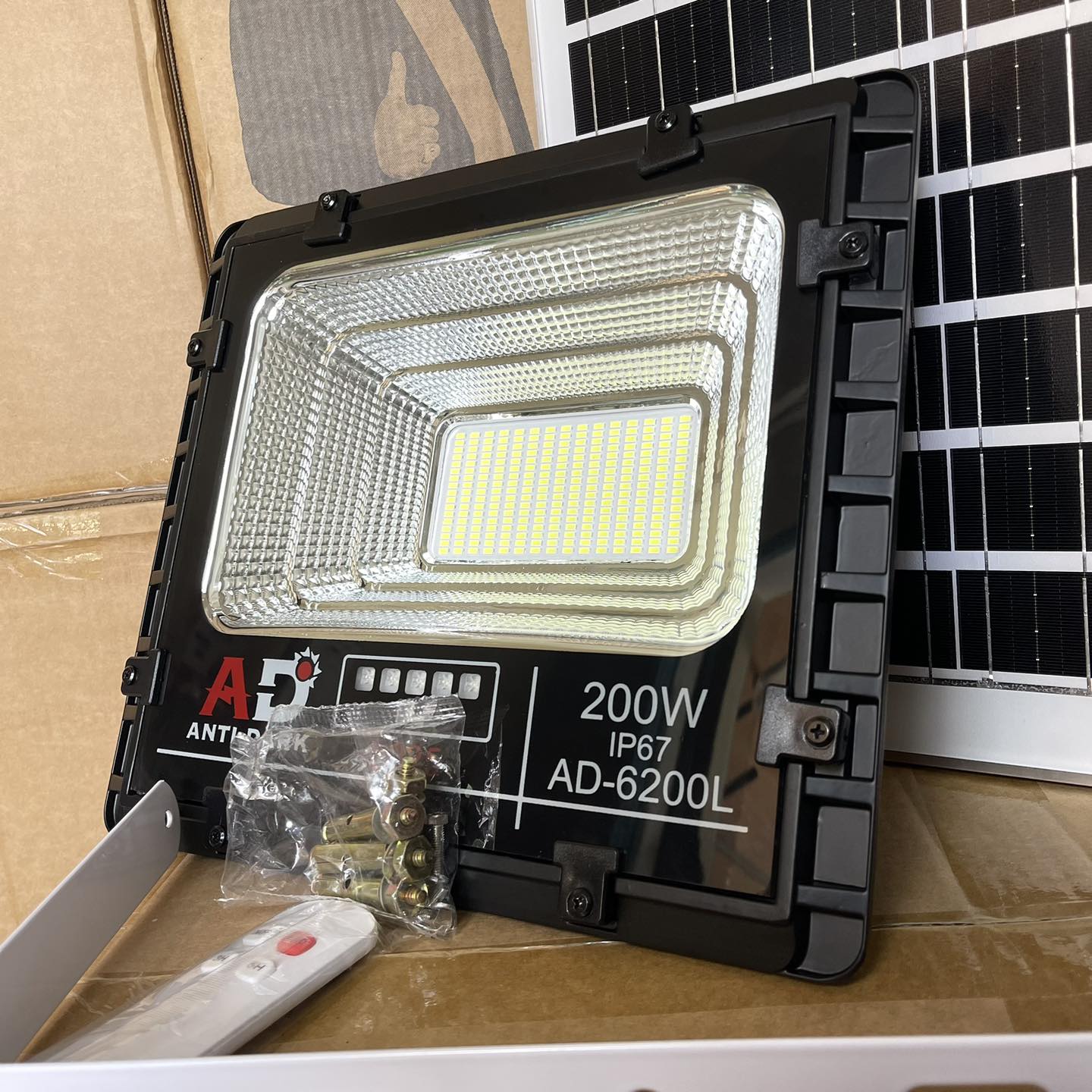 អំពូលហ្វាសូឡា Anti Dark Solar 200W AD-6200L