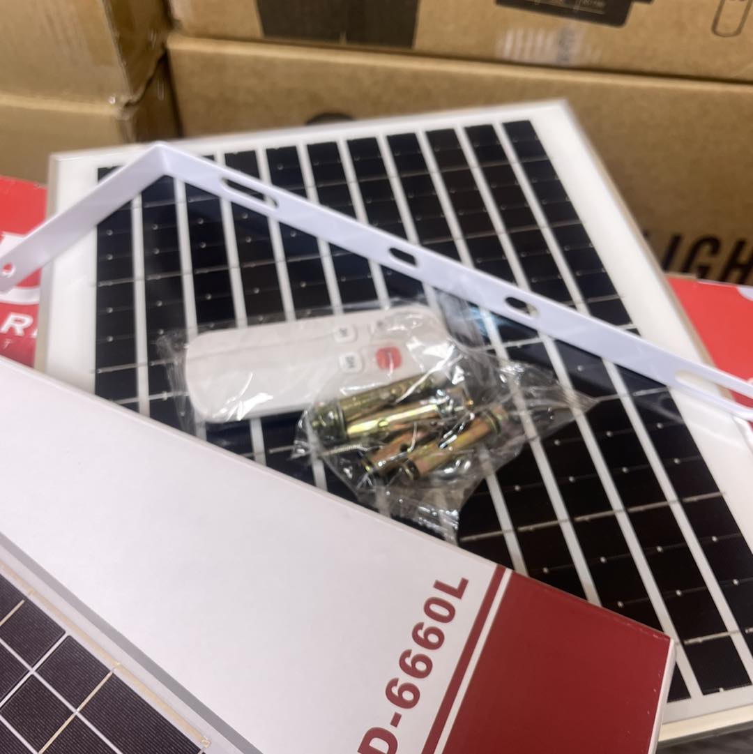 អំពូលហ្វាសូឡា Anti Dark Solar 60W AD-6660L