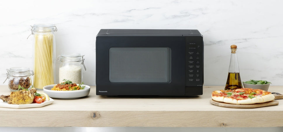ម៉ាស៊ីនកម្ដៅ Panasonic Microwave Oven 23L 900W NN-GT35NBYTE