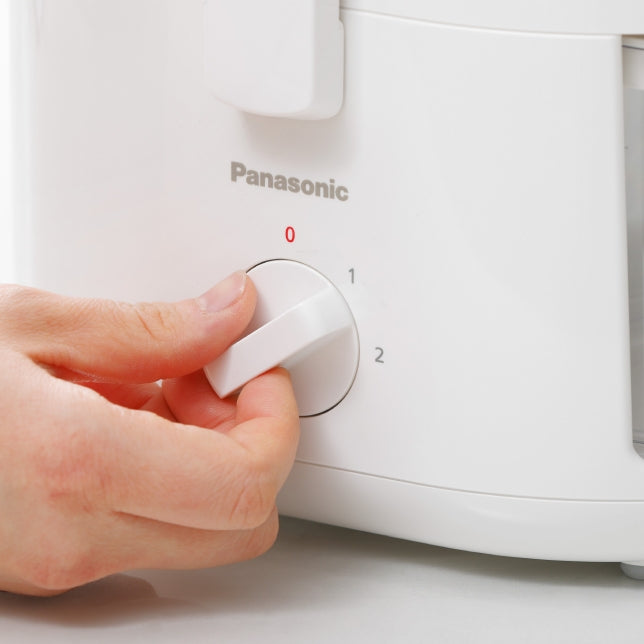 ម៉ាស៊ីនកៀបទឹកផ្លែឈើ Panasonic Juicer 400W MJ-CS100WSP