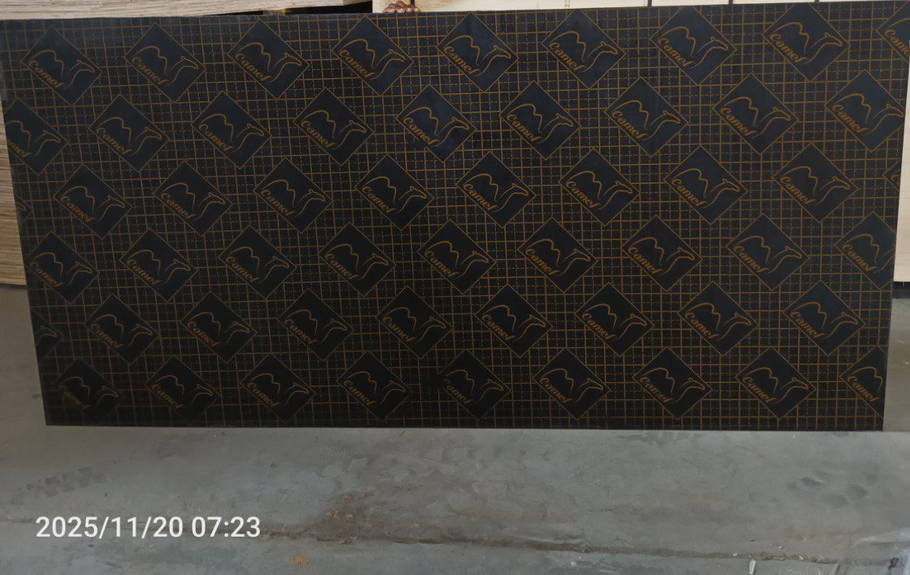 ក្ដារហ្វីមខ្មៅអូដ្ឋ Board 1220*2440*18mm FJ