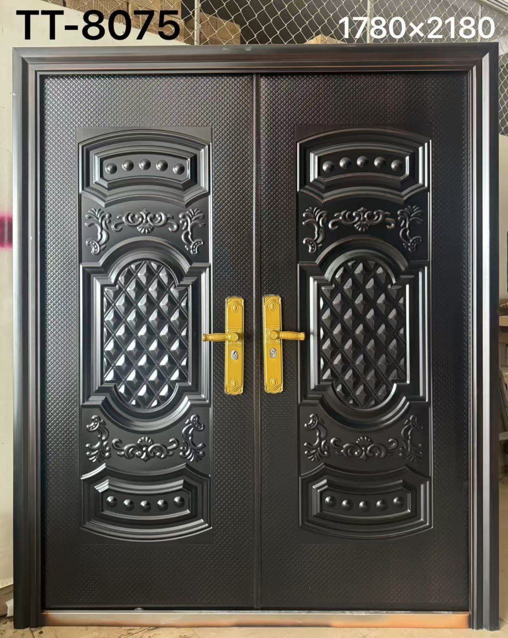 ទ្វាភ្លោះសុវតិ្តភាព ឥដ្ឋ10 1780x2180cm TT-8075