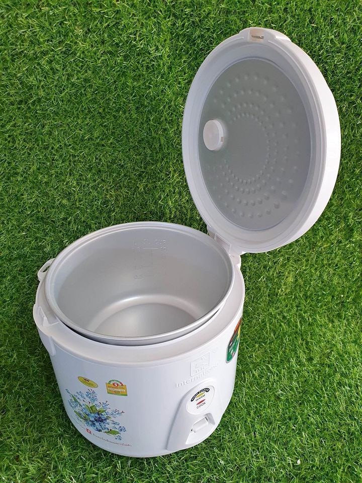 ឆ្នាំងដាំបាយ INTERNATIONAL Rice Cooker DR-C18 1.8L