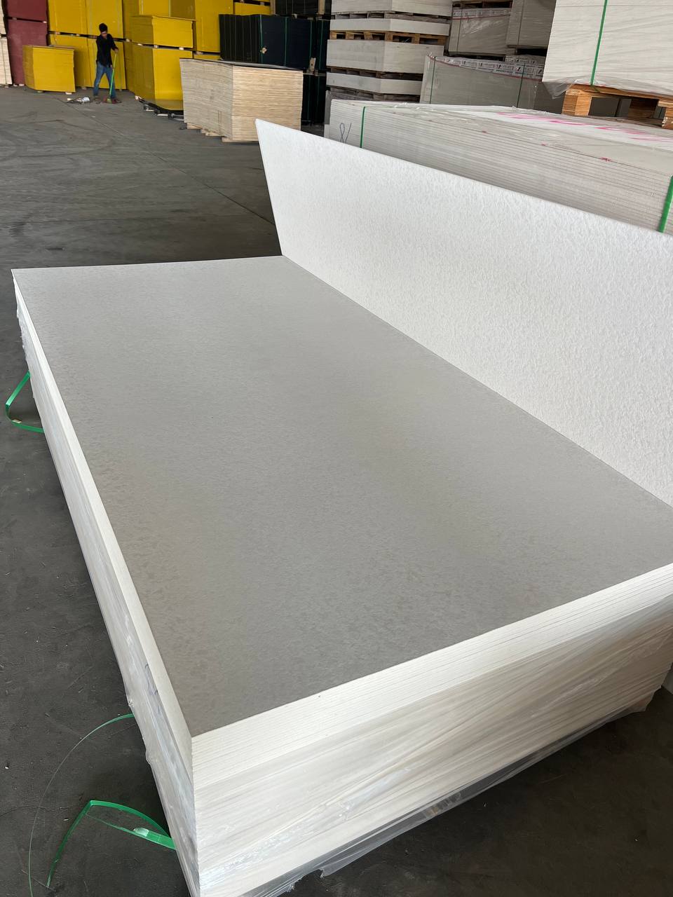 ស្មាតប៊ត CCKT Smart Board 51Kg/ស្លឹក 12mm