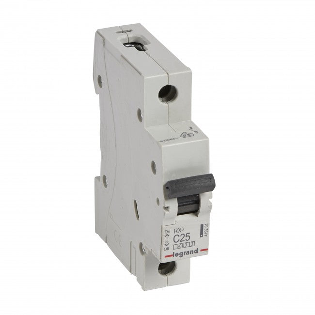 ឌីសង់ទ័រ Legrand Circuit Breaker 1Pole 25A