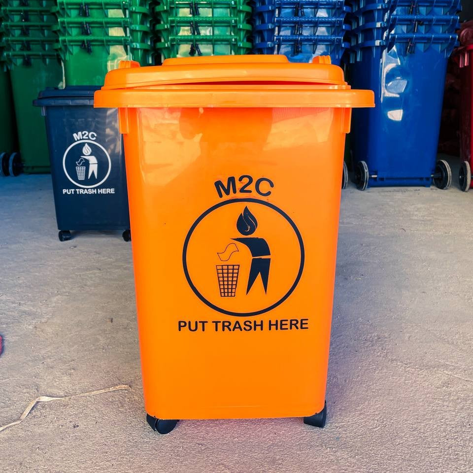 ធុងសំរាមមានកង់ M2C Wheeled Waste Bin 50L