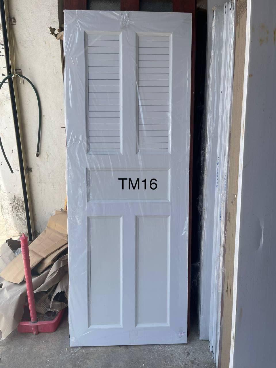 ទ្វាបន្ទប់ទឹក PVC Door 66*180cm TM16