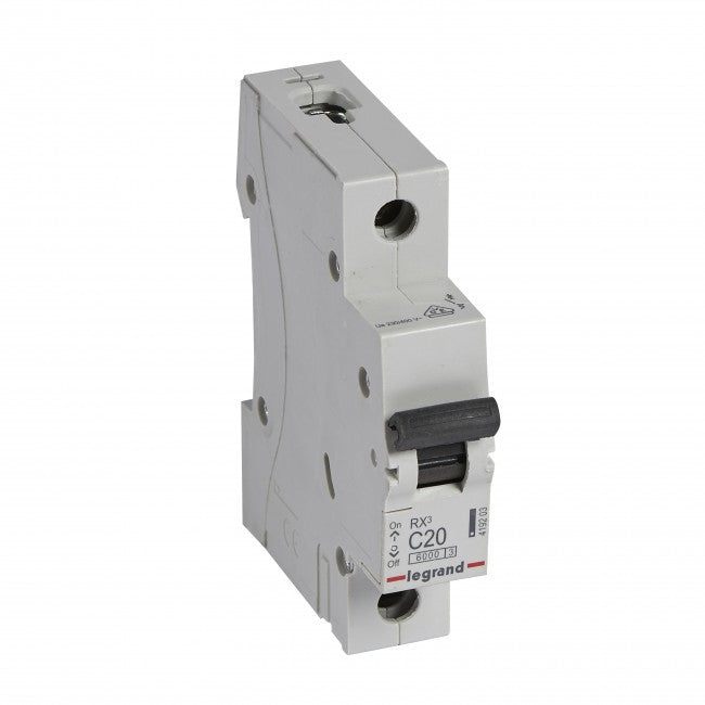 ឌីសង់ទ័រ Legrand Circuit Breaker 1Pole 20A
